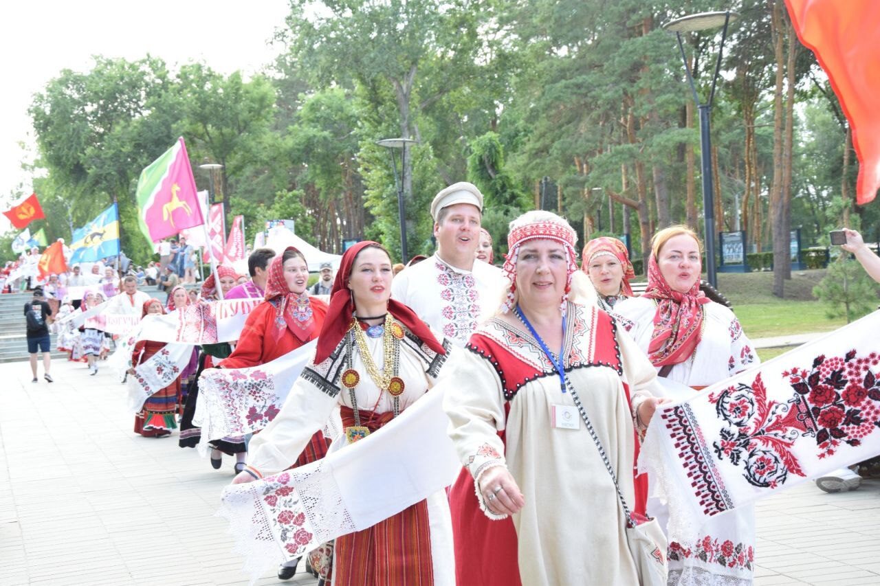 12 июля Бобровский район принял участие в VIII Губернском фестивале «Воронеж фольклорный» в парке 